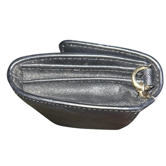 Michael Kors Jet Set Pebbled Leather Smartphone Black Crossbody Authenticated - Picture 6 of 15